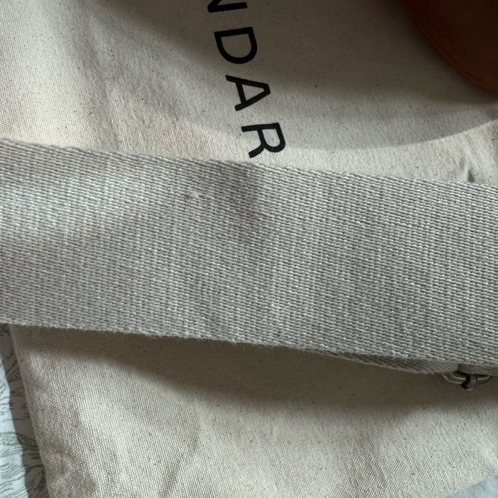 Andar The Waymaker Crossbody Bag - Picture 6 of 6
